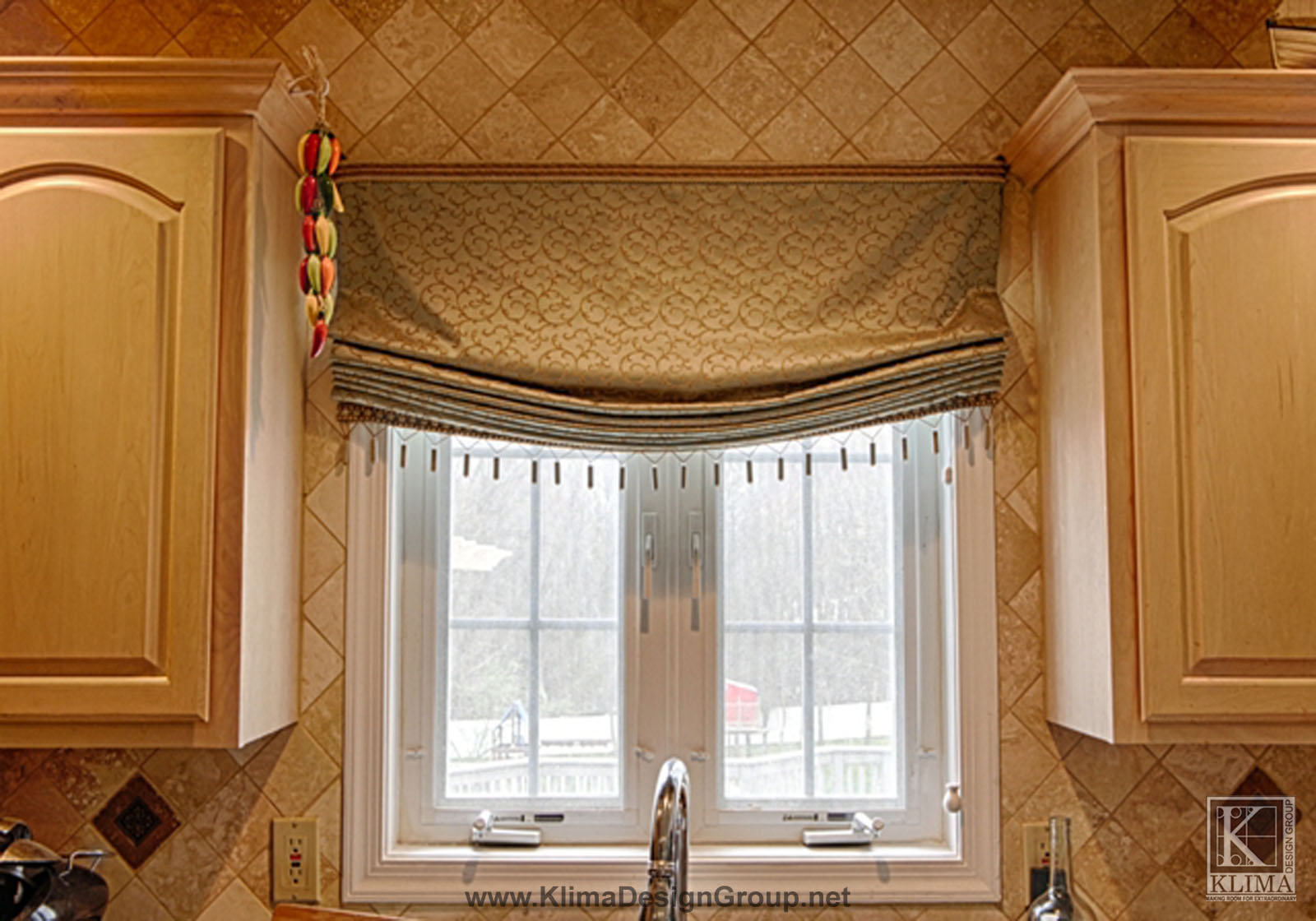 kitchen valance with rooster design